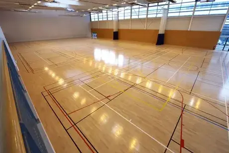 parqueteur à Concarneau - image 3