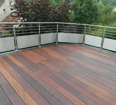 rénovation d'escaliers en bois à Quimper - image 2